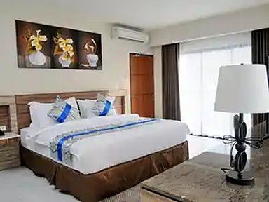 Marina Royal Suite